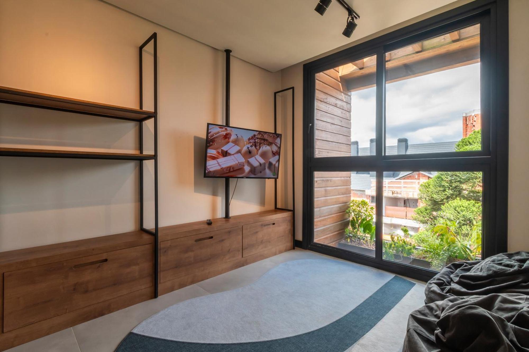 207 Apartment